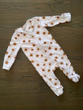 Caden Lane Sunbursts Zipper Footie
 | 6-9 M
